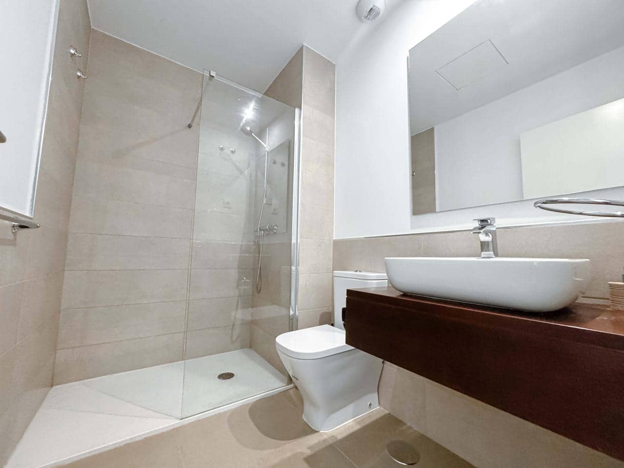 4 sypialnia Willa na sprzedaż w Manilva z basenem garażem - 399 000 € (Ref: 9142339)