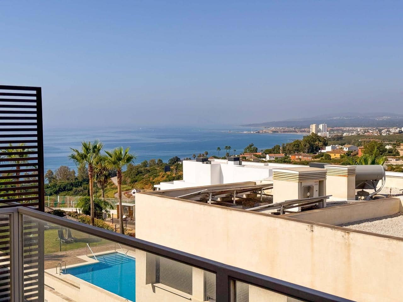 4 sypialnia Willa na sprzedaż w Manilva z basenem garażem - 399 000 € (Ref: 9142339)