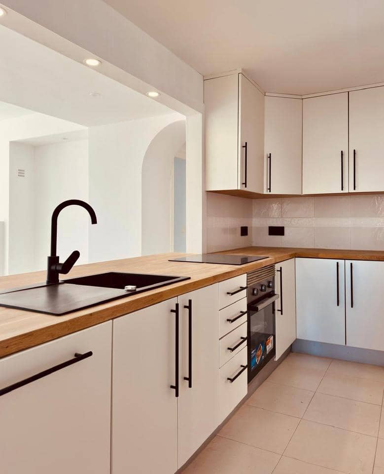 3 bedroom Flat for sale in San Luis de Sabinillas with pool garage - € 550,000 (Ref: 9216057)