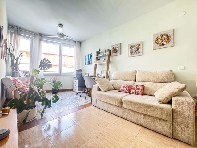 2 bedroom Flat for sale in San Luis de Sabinillas, Manilva - € 215,000 (Ref: 9219206)