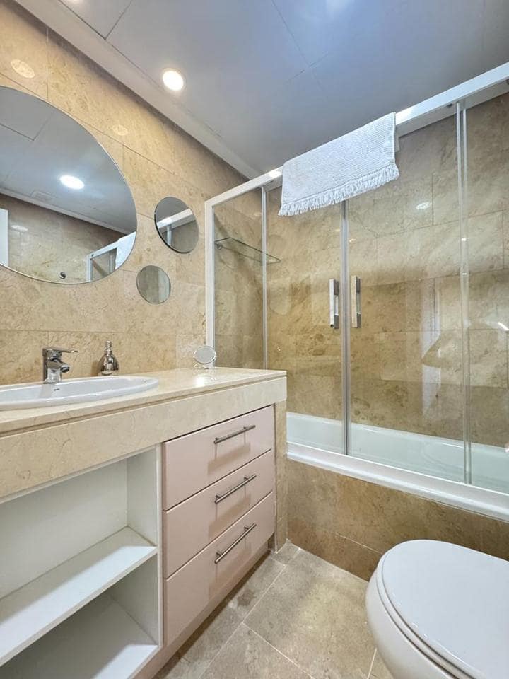 2 bedroom Flat for sale in San Luis de Sabinillas with pool garage - € 310,000 (Ref: 9254345)