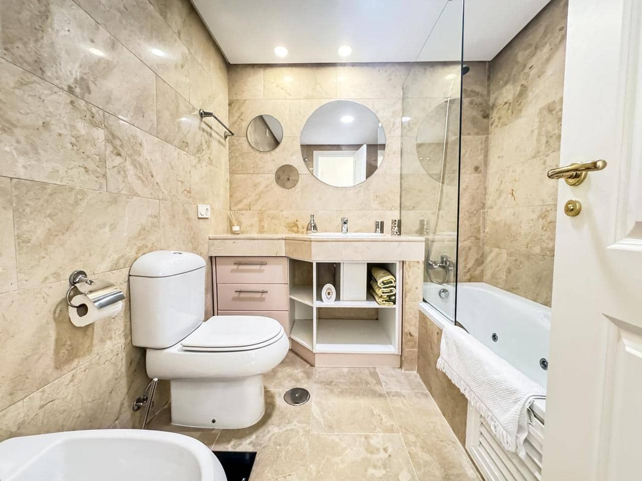 2 bedroom Flat for sale in San Luis de Sabinillas with pool garage - € 310,000 (Ref: 9254345)