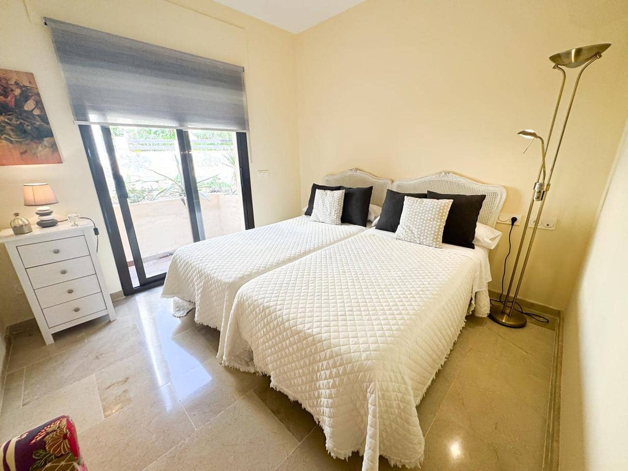 2 bedroom Flat for sale in San Luis de Sabinillas with pool garage - € 310,000 (Ref: 9254345)