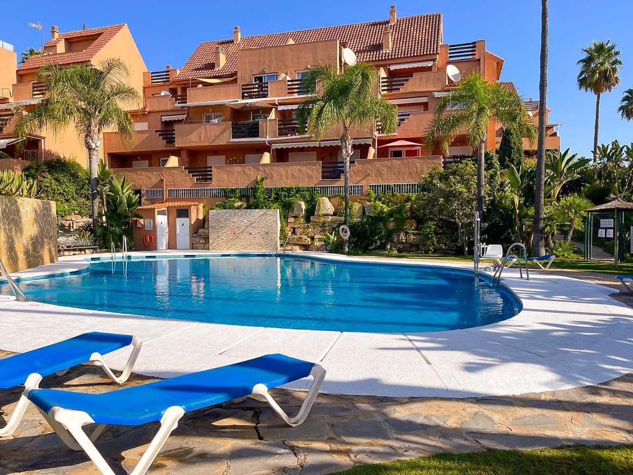 2 bedroom Flat for sale in Bahia de Casares with pool - € 235,000 (Ref: 9271789)