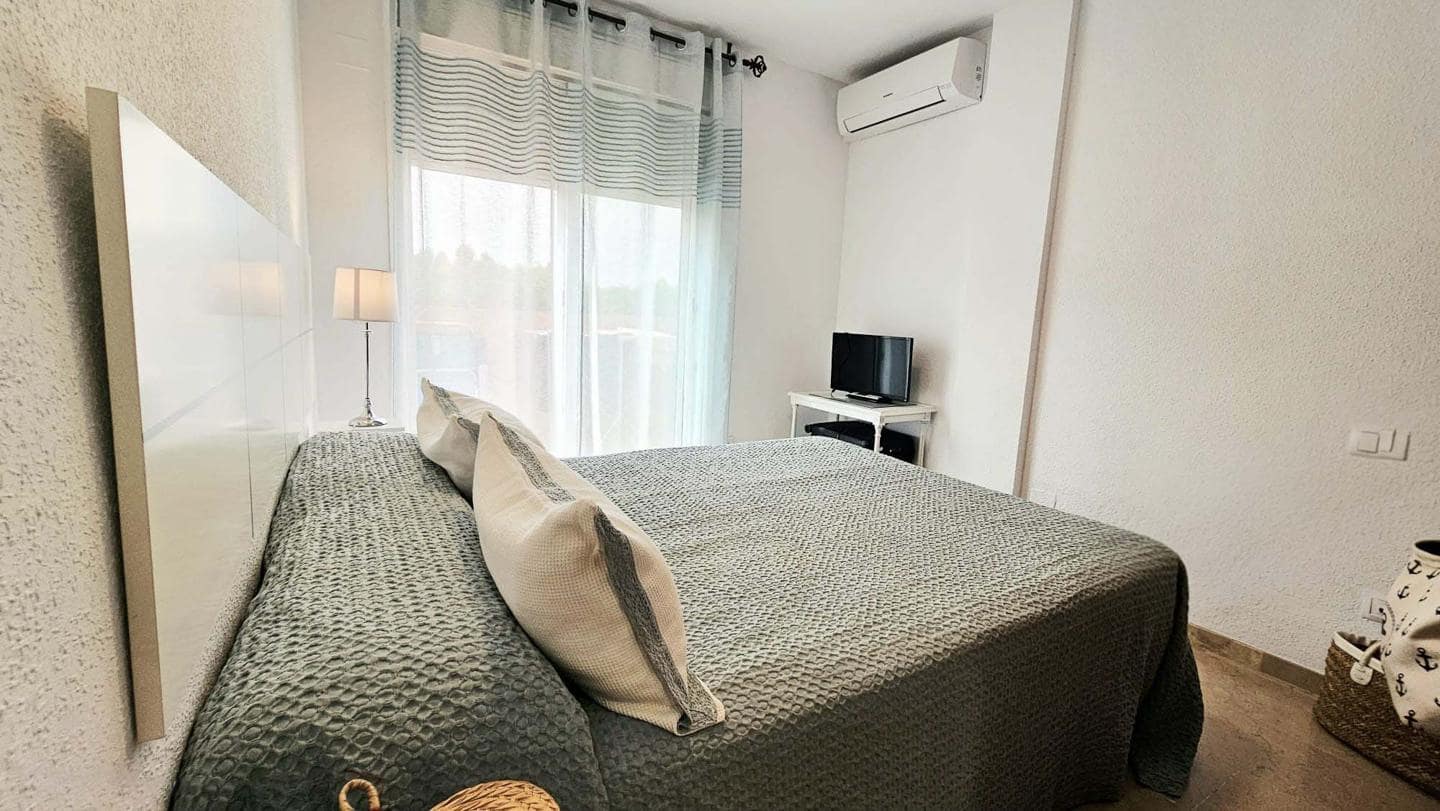 2 bedroom Flat for sale in Bahia de Casares with pool - € 235,000 (Ref: 9271789)