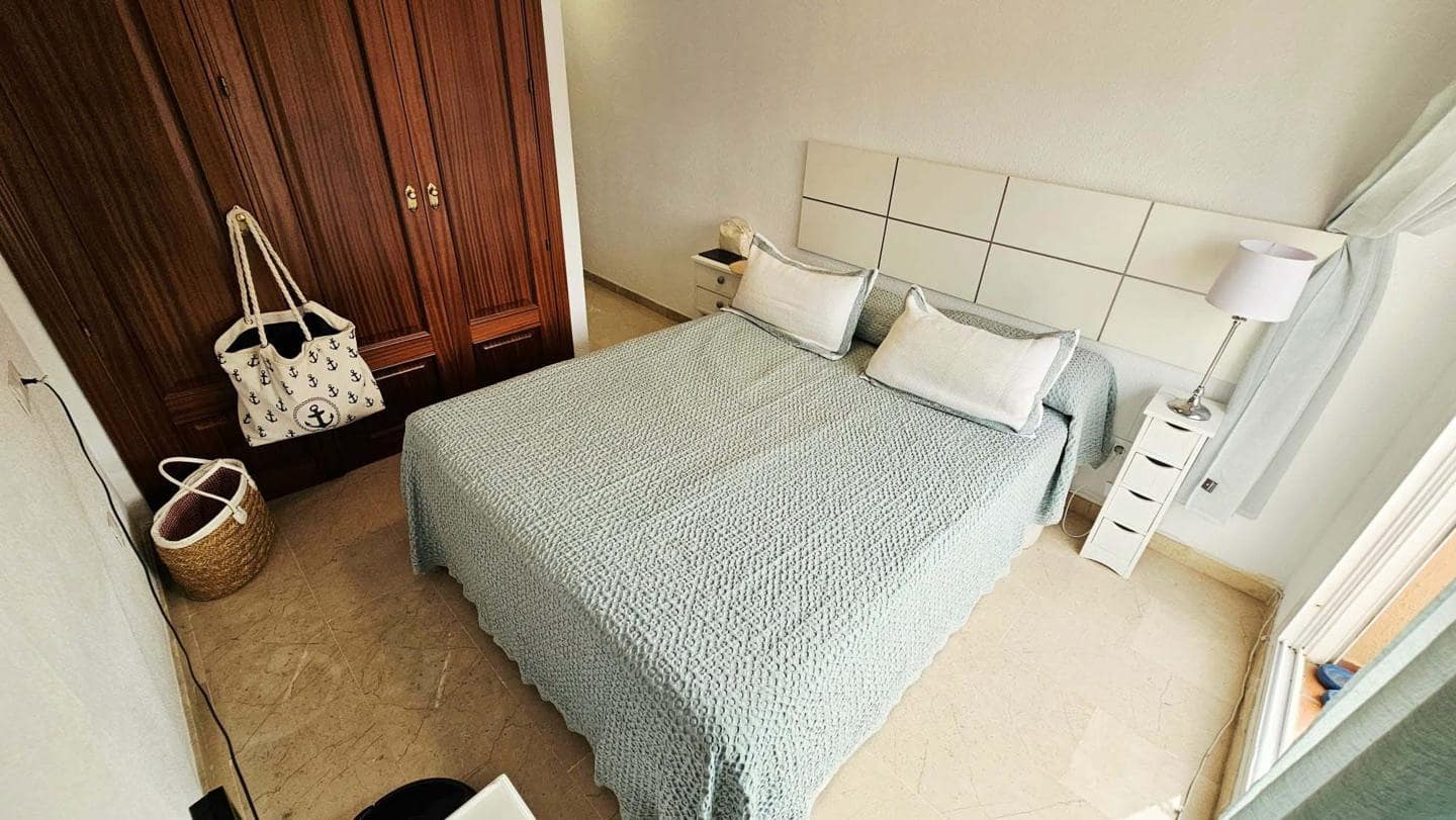 2 bedroom Flat for sale in Bahia de Casares with pool - € 235,000 (Ref: 9271789)