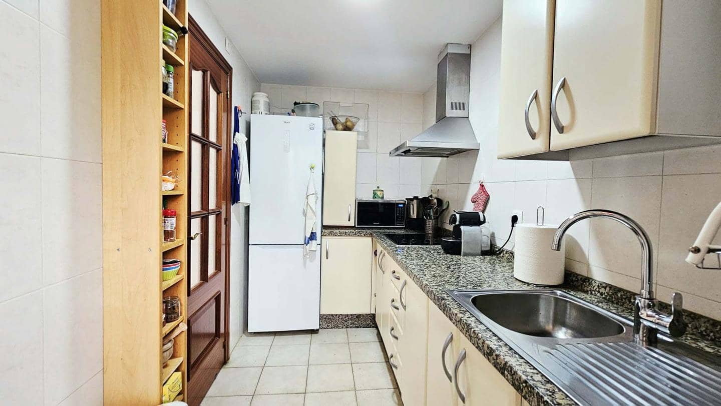 2 bedroom Flat for sale in Bahia de Casares with pool - € 235,000 (Ref: 9271789)