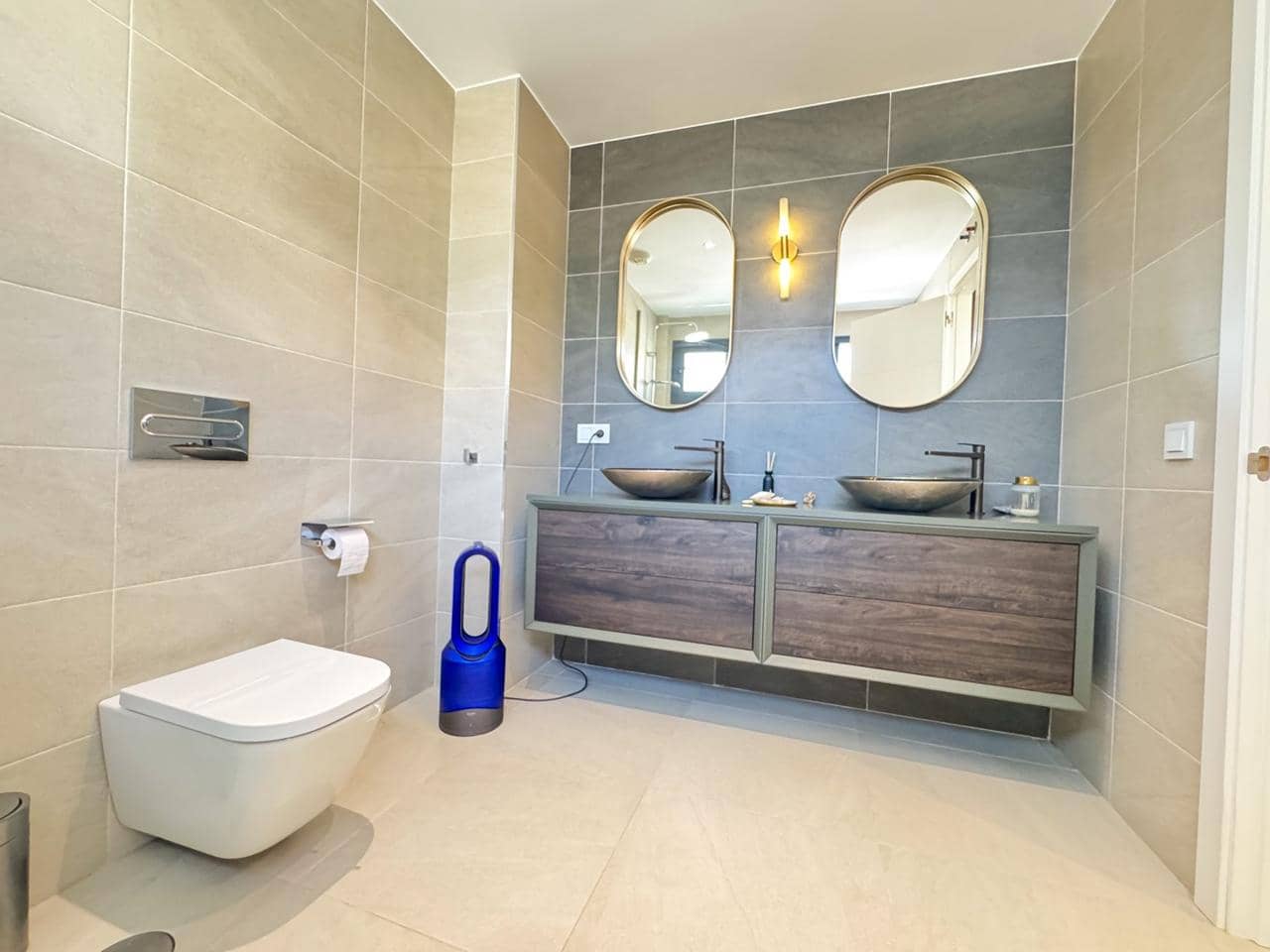 3 chambre Villa/Maison à vendre à Manilva avec piscine garage - 895 000 € (Ref: 9294089)