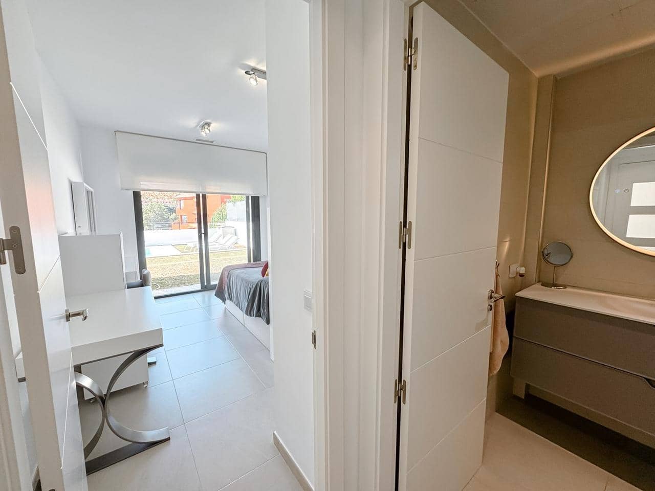 3 chambre Villa/Maison à vendre à Manilva avec piscine garage - 895 000 € (Ref: 9294089)