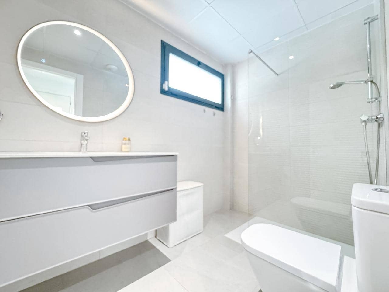 3 chambre Villa/Maison à vendre à Manilva avec piscine garage - 895 000 € (Ref: 9294089)