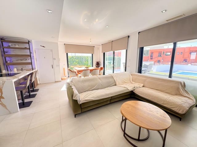 3 chambre Villa/Maison à vendre à La Duquesa / Puerto de la Duquesa, Manilva avec piscine garage - 895 000 € (Ref: 9294089)