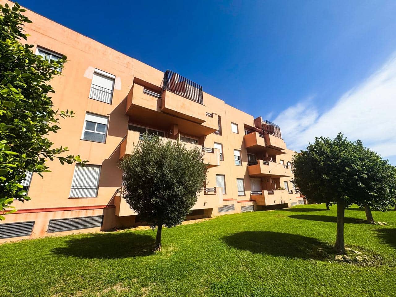 2 sovrum Lägenhet till salu i Manilva med pool garage - 199 000 € (Ref: 9325704)