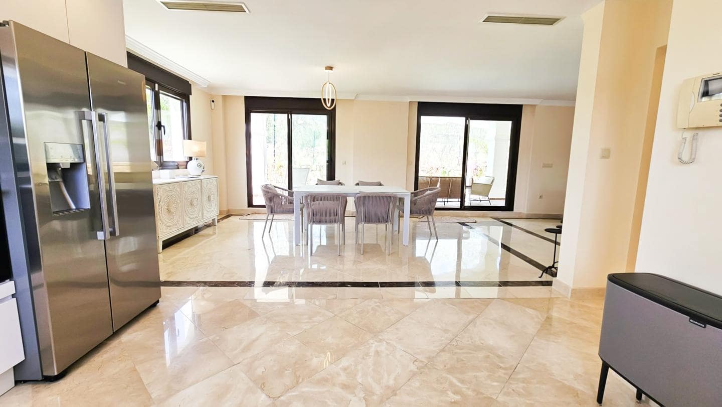 3 camera da letto Villa in vendita in Estepona con piscina - 950.000 € (Rif: 9350166)