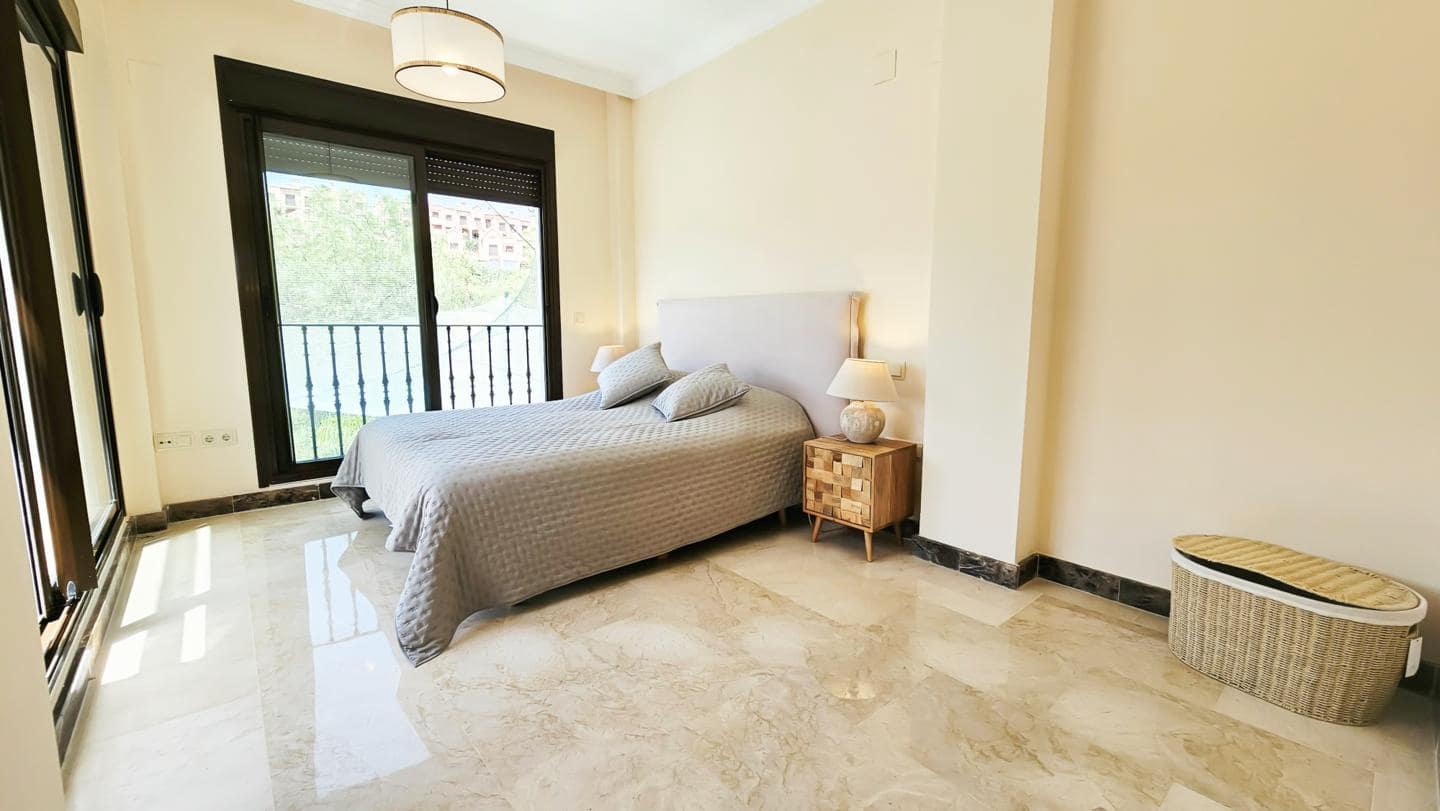 3 camera da letto Villa in vendita in Estepona con piscina - 950.000 € (Rif: 9350166)