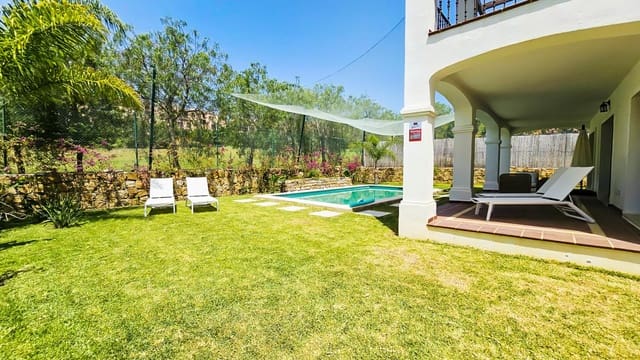 3 soverom Villa til salgs i Guadalobón, Estepona med svømmebasseng - € 950 000 (Ref: 9350166)