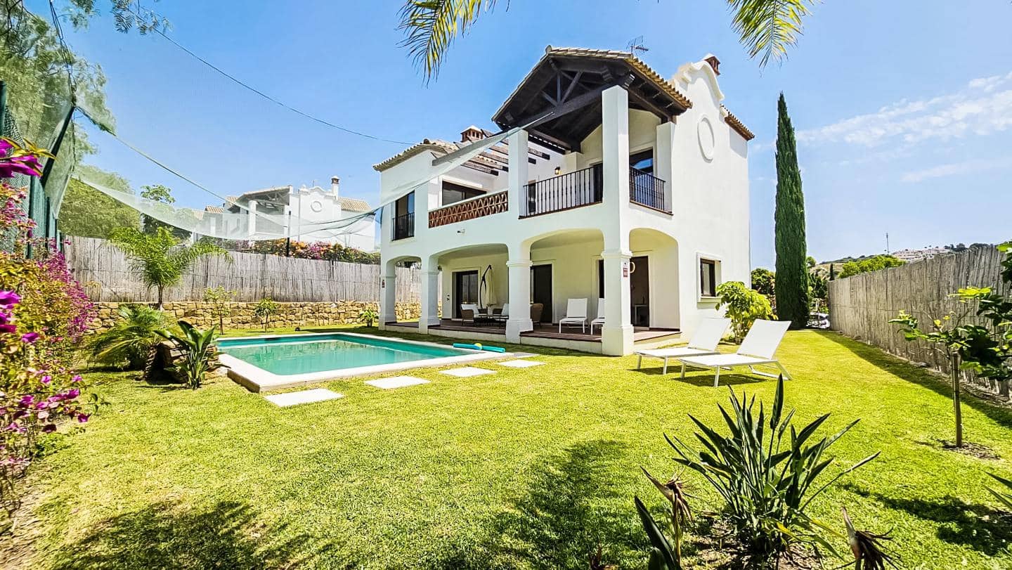 3 camera da letto Villa in vendita in Estepona con piscina - 950.000 € (Rif: 9350166)