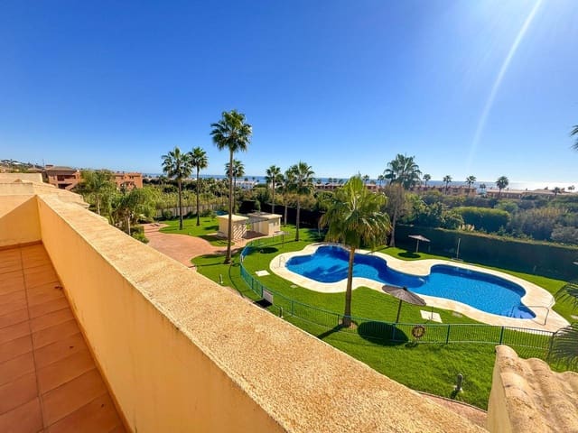 3 bedroom Flat for sale in Casares with pool garage - € 380,000 (Ref: 9355318)