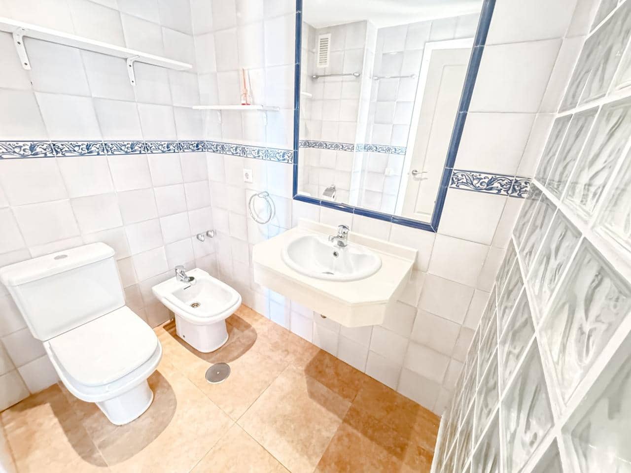 3 chambre Appartement à vendre à Casares avec piscine garage - 380 000 € (Ref: 9355318)