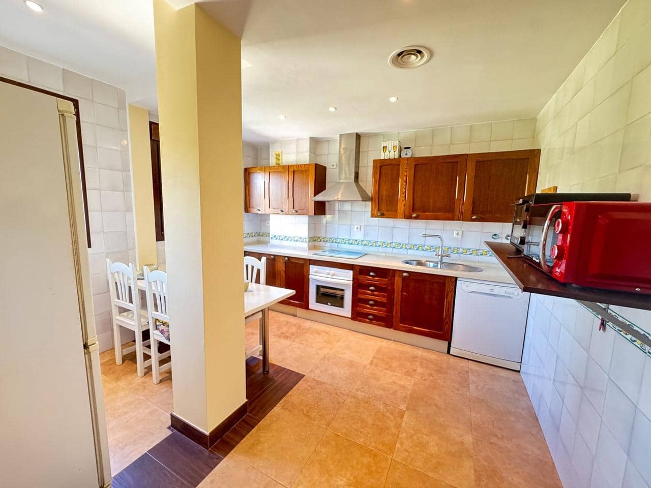 3 chambre Appartement à vendre à Casares avec piscine garage - 380 000 € (Ref: 9355318)