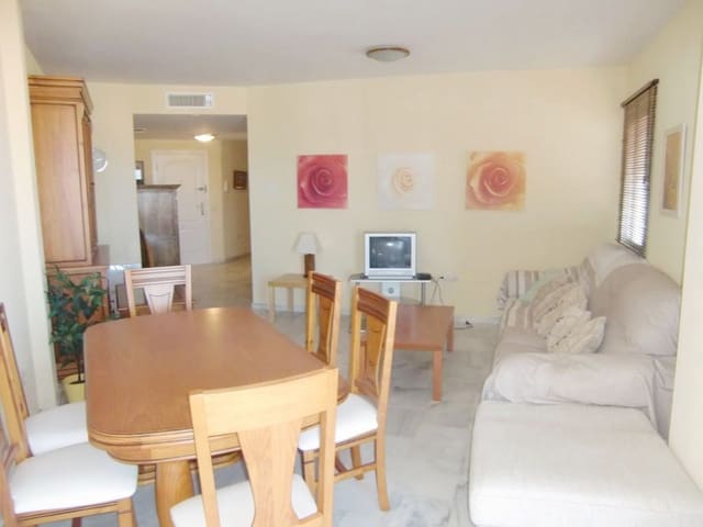 3 bedroom Flat for sale in San Luis de Sabinillas, Manilva with garage - € 320,000 (Ref: 9387035)