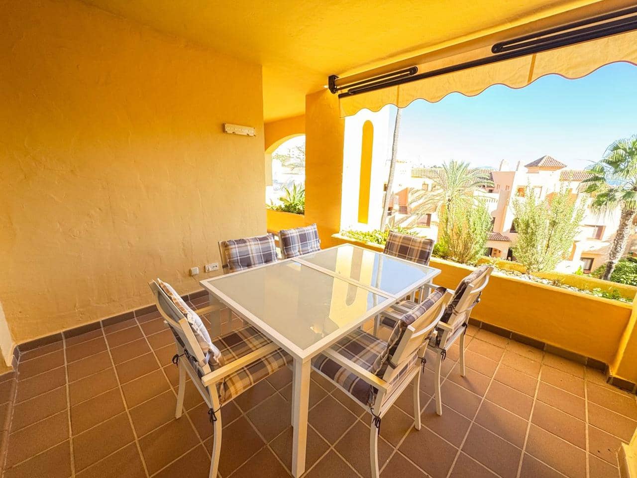 2 bedroom Flat for sale in San Luis de Sabinillas with pool garage - € 275,000 (Ref: 9404530)