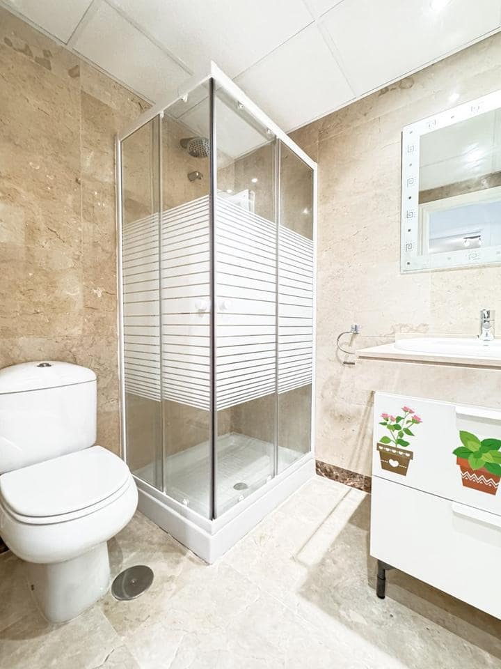 2 bedroom Flat for sale in San Luis de Sabinillas with pool garage - € 275,000 (Ref: 9404530)