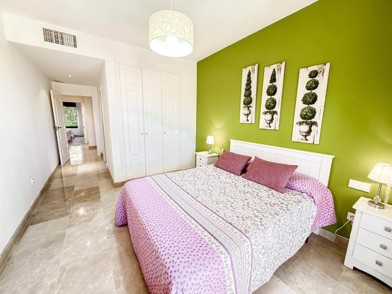 2 bedroom Flat for sale in San Luis de Sabinillas with pool garage - € 275,000 (Ref: 9404530)