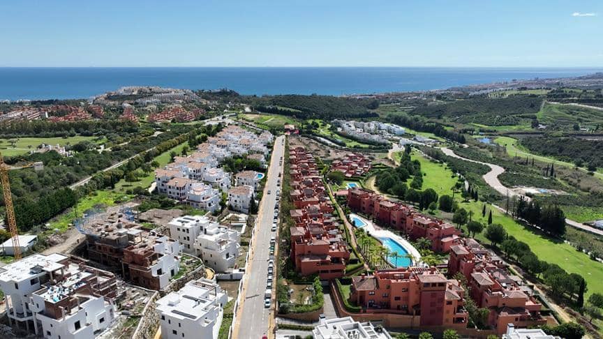 2 Zimmer Wohnung zu verkaufen in Casares mit Pool Garage - 442.000 € (Ref: 9412865)