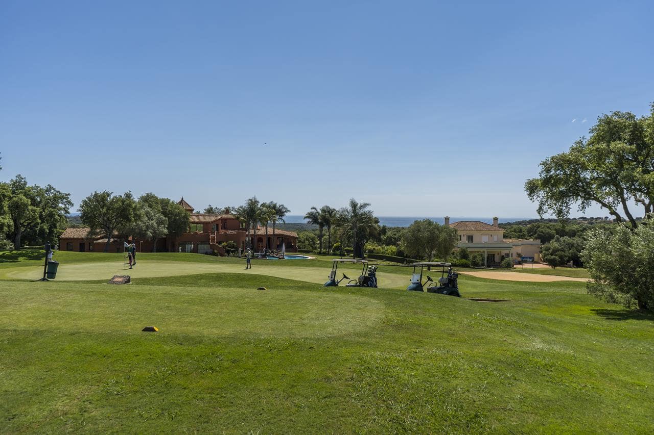 4 makuuhuone Huvila myytävänä paikassa San Roque mukana uima-altaan - 524 000 € (Ref: 9421588)