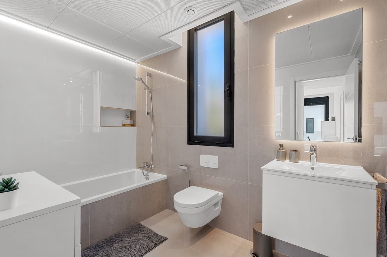 4 soveværelse Villa til salg i Guardamar del Segura med swimmingpool garage - € 1.250.000 (Ref: 10003524)