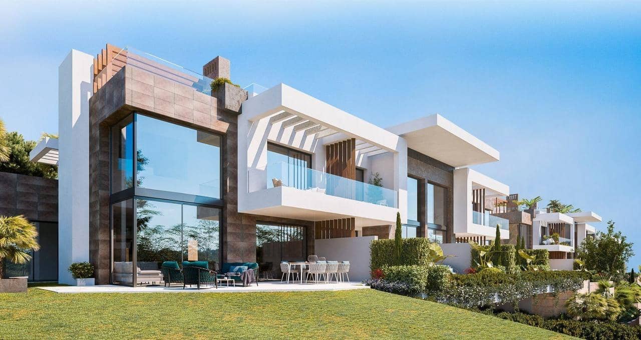 6 bedroom Villa for sale in Marbella with pool garage - € 4,950,000 (Ref: 10003525)