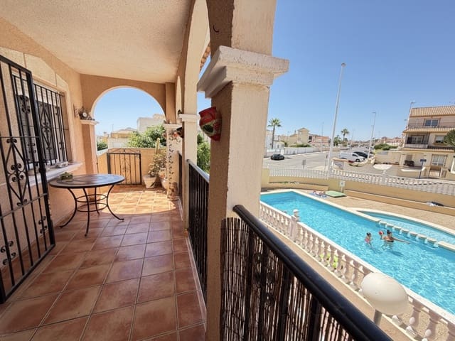 Apartamento de 3 habitaciones en La Zenia, Orihuela en venta con piscina - 189.000 € (Ref: 10003526)