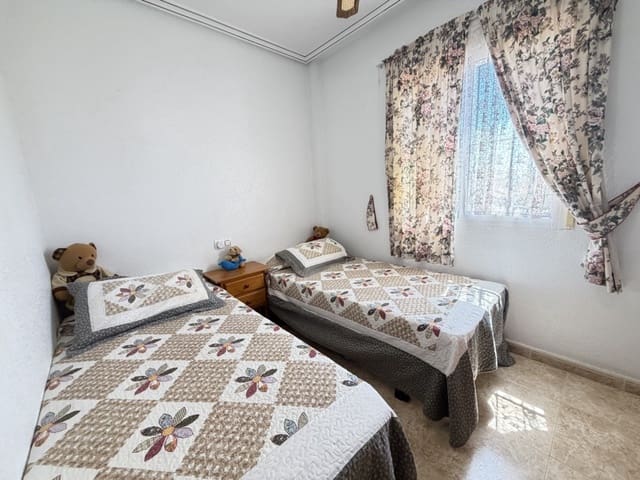 Apartamento de 3 habitaciones en La Zenia, Orihuela en venta con piscina - 189.000 € (Ref: 10003526)