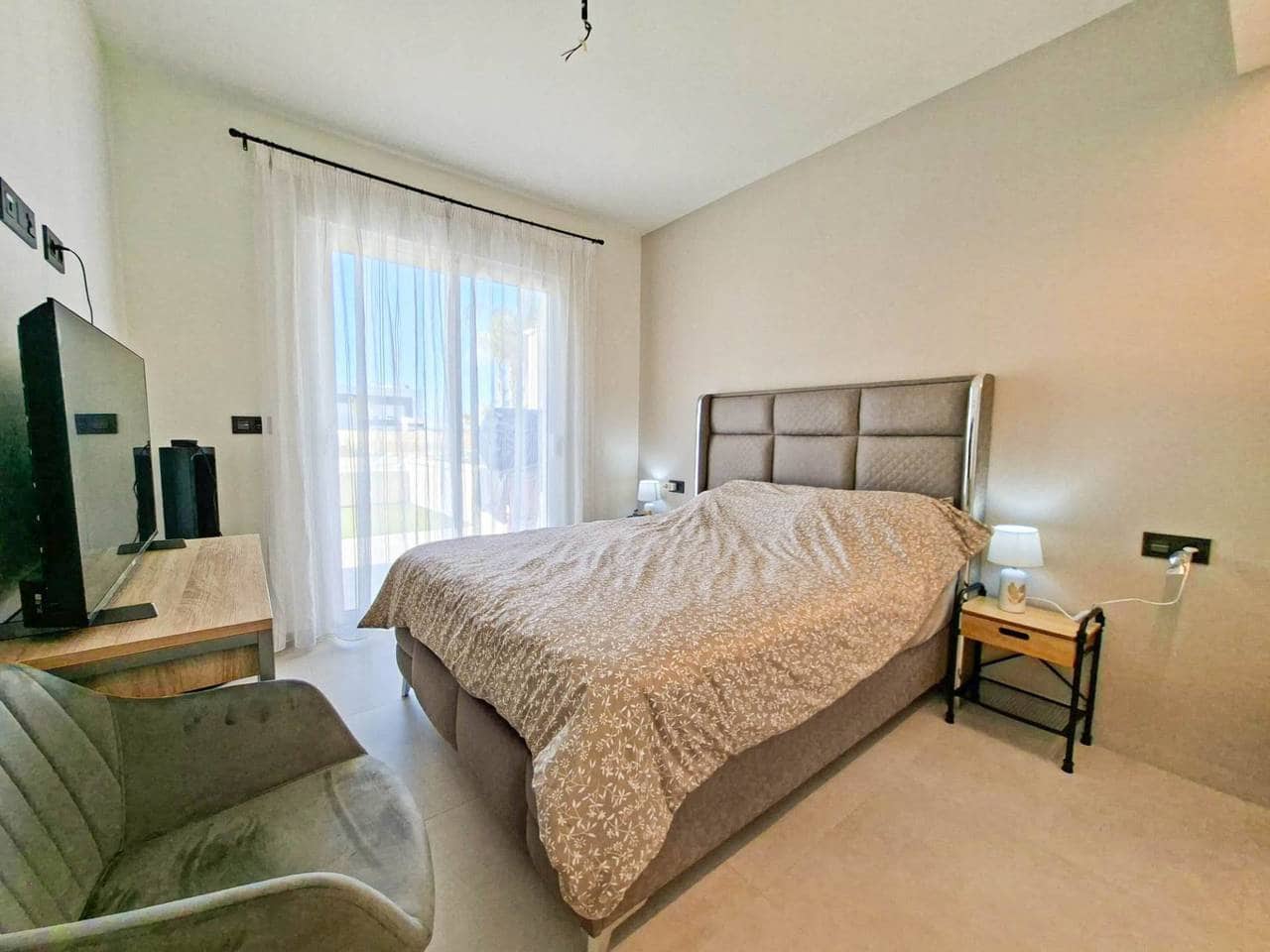 2 soverom Leilighet til salgs i Guardamar del Segura med svømmebasseng garasje - € 295 000 (Ref: 10006256)