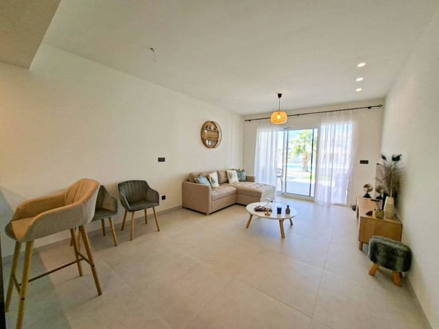 2 soverom Leilighet til salgs i Zona Pueblo, Guardamar del Segura med svømmebasseng garasje - € 295 000 (Ref: 10006256)