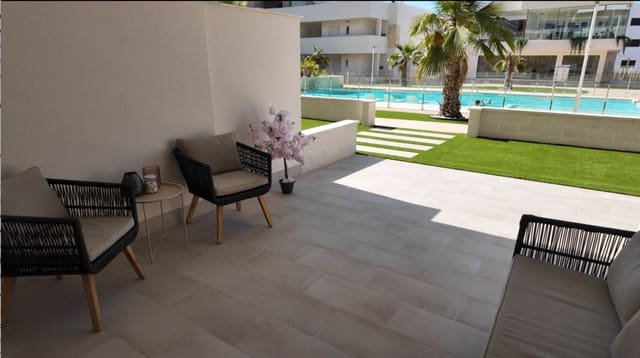 2 soverom Leilighet til salgs i Zona Pueblo, Guardamar del Segura med svømmebasseng garasje - € 295 000 (Ref: 10006256)