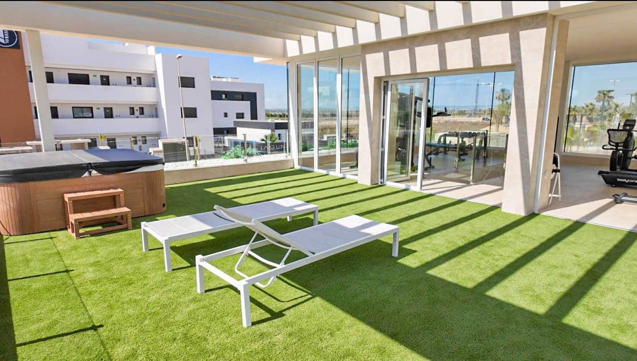2 soverom Leilighet til salgs i Guardamar del Segura med svømmebasseng garasje - € 295 000 (Ref: 10006256)