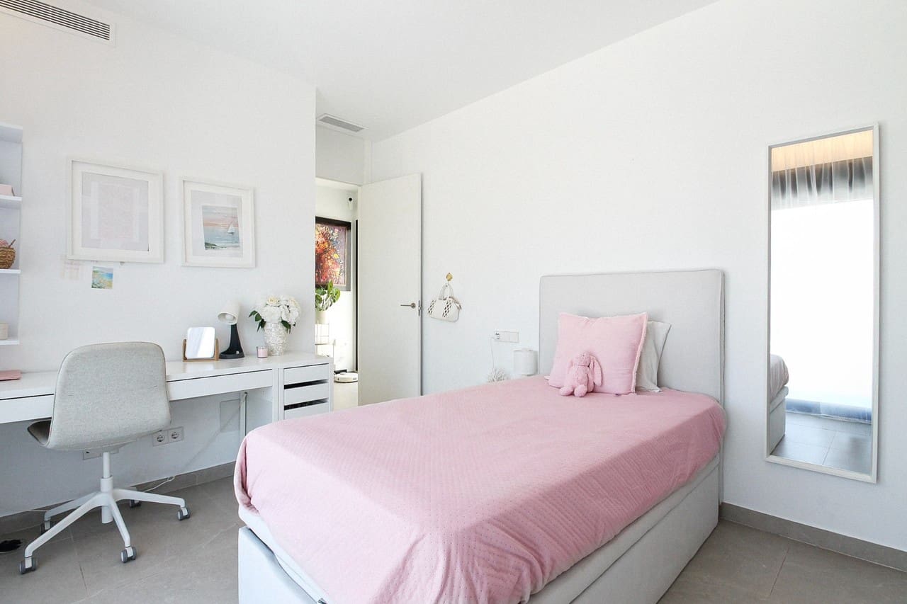 3 soverom Villa til salgs i Orihuela Costa med svømmebasseng garasje - € 749 000 (Ref: 10006262)
