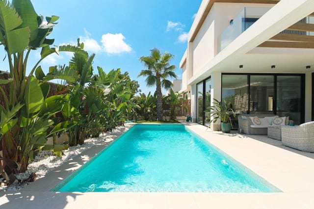 3 soverom Villa til salgs i Dehesa de Campoamor, Orihuela med svømmebasseng garasje - € 749 000 (Ref: 10006262)