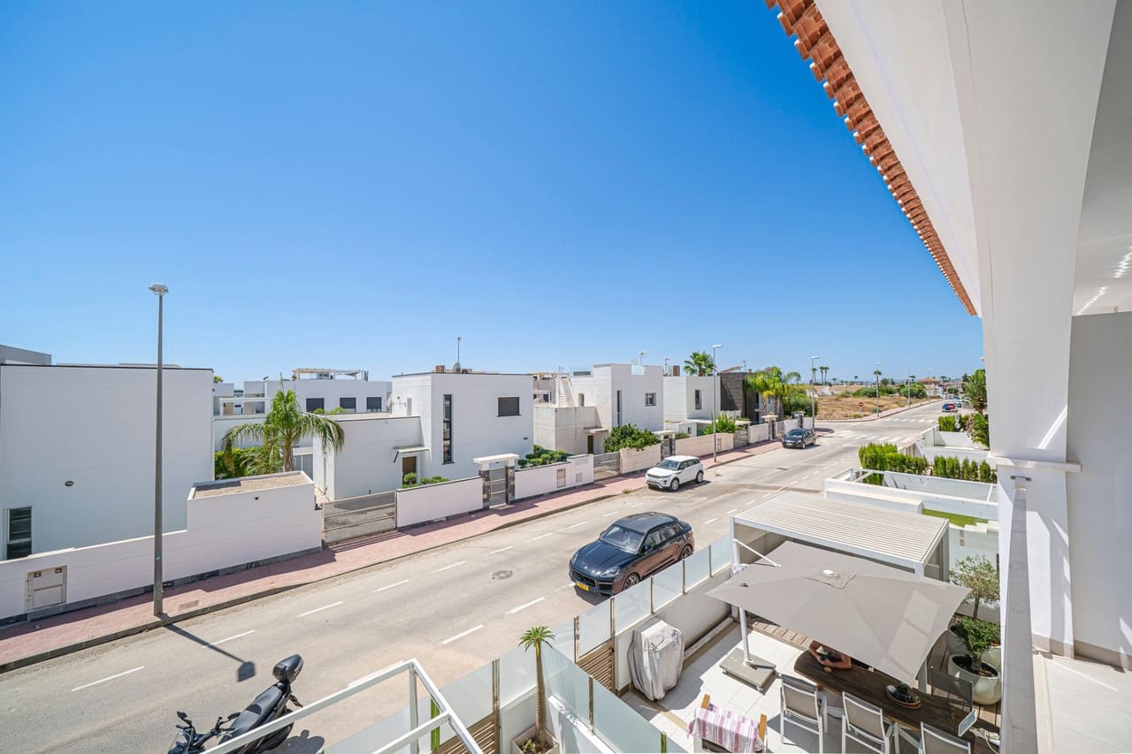 2 chambre Penthouse à vendre à Ciudad Quesada avec piscine - 329 900 € (Ref: 10006277)