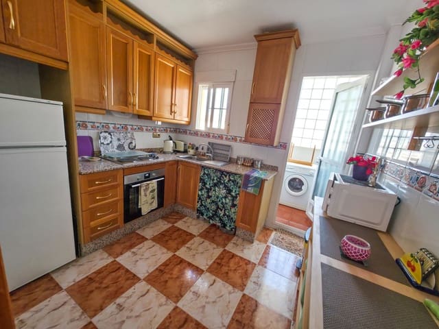 2 slaapkamer Appartement te koop in Cabo Roig, Orihuela met zwembad - € 157.500 (Ref: 10006292)