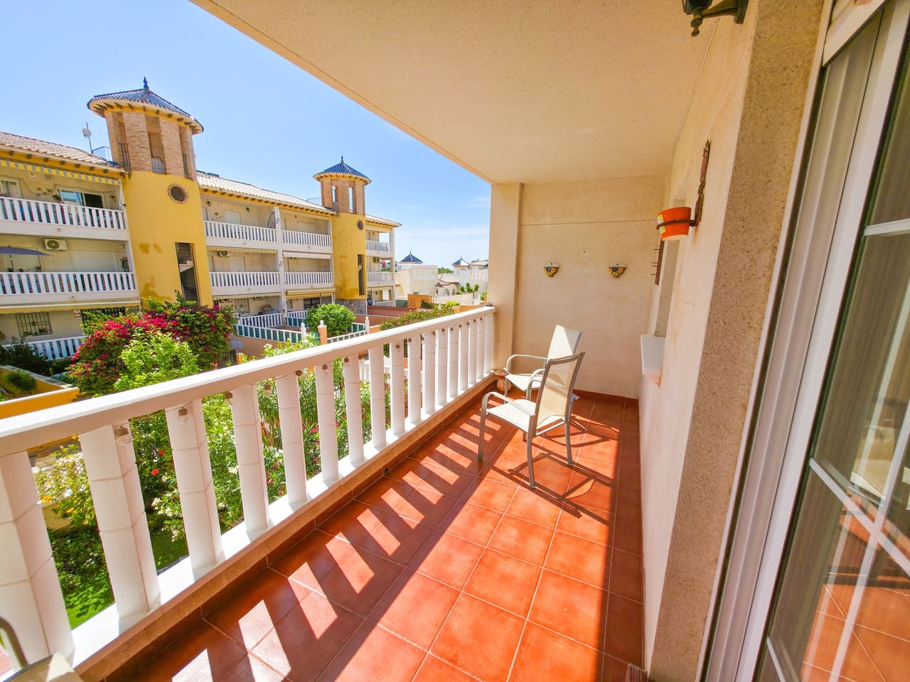2 slaapkamer Appartement te koop in Cabo Roig met zwembad - € 157.500 (Ref: 10006292)