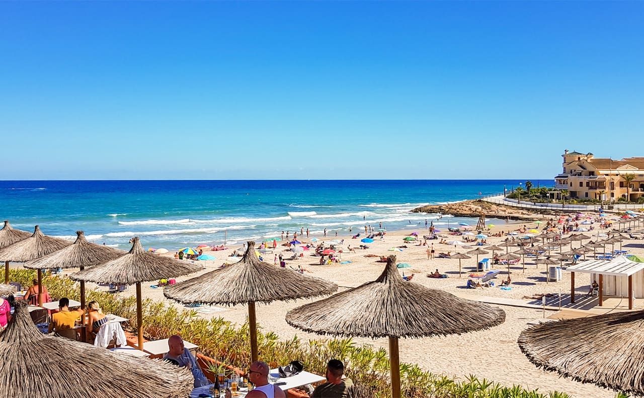 2 slaapkamer Appartement te koop in Cabo Roig met zwembad - € 157.500 (Ref: 10006292)
