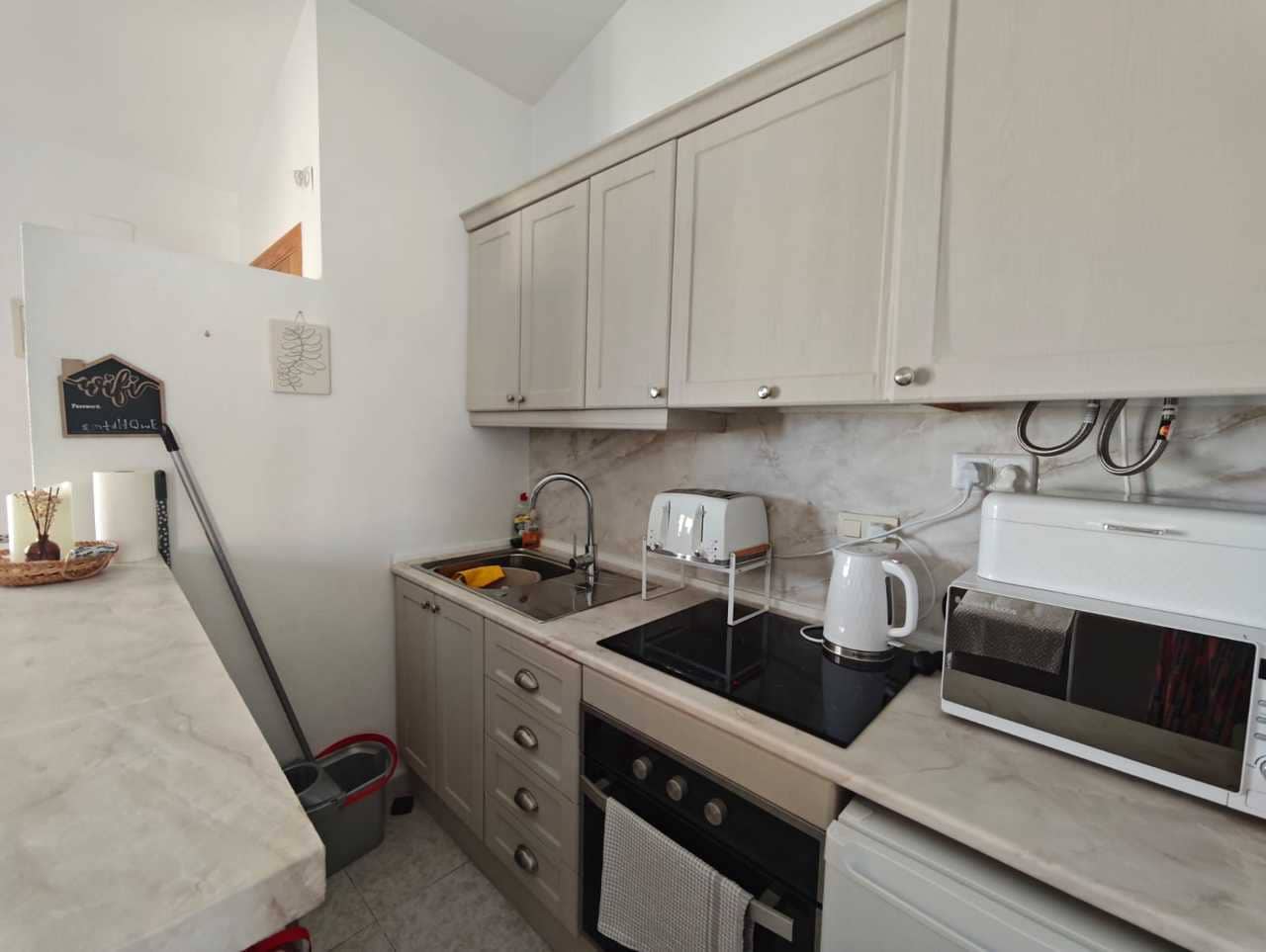 2 soveværelse Penthouse til salg i Villamartin med swimmingpool - € 144.990 (Ref: 10008725)