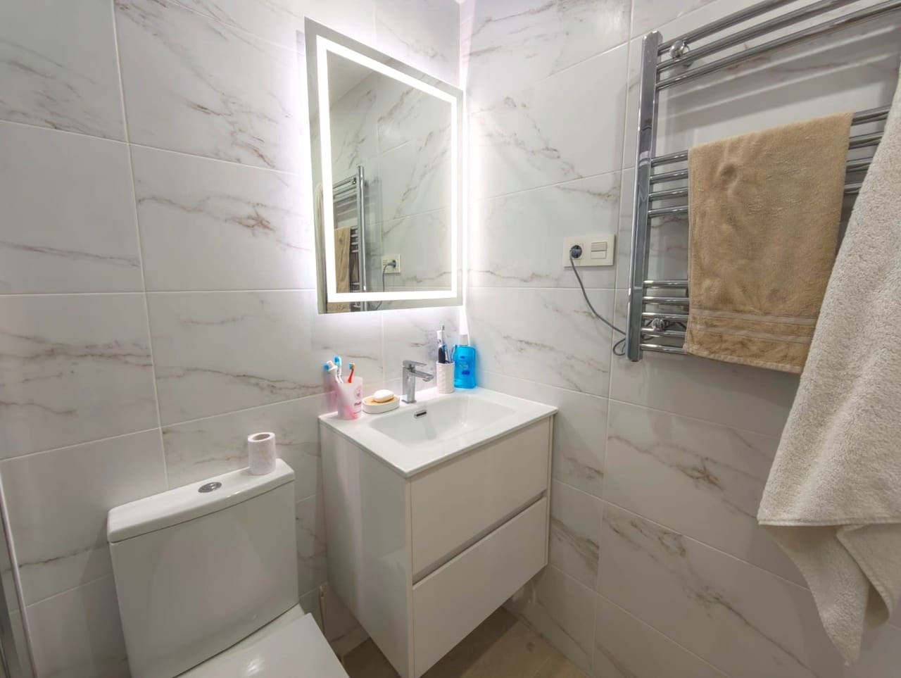 2 soveværelse Penthouse til salg i Villamartin med swimmingpool - € 144.990 (Ref: 10008725)