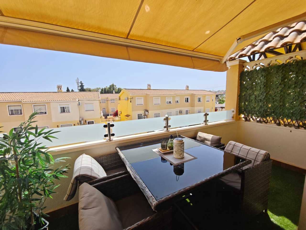 2 soveværelse Penthouse til salg i Villamartin med swimmingpool - € 144.990 (Ref: 10008725)