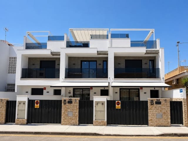3 soverom Hus til salgs i Torre de la Horadada, Pilar de la Horadada med svømmebasseng - € 580 000 (Ref: 10008727)