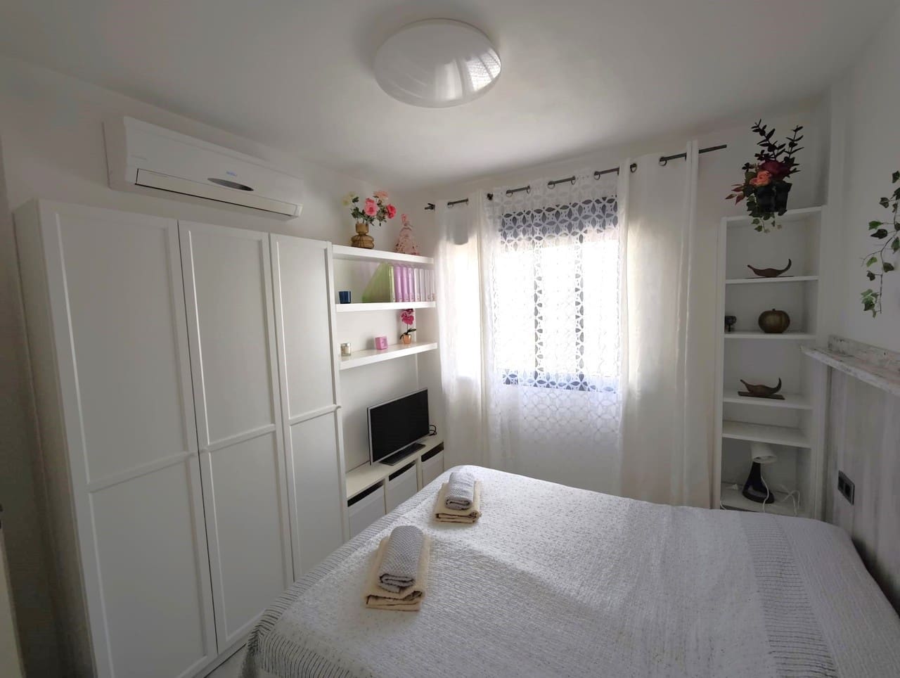 Apartamento de 2 habitaciones en La Zenia en venta con piscina garaje - 267.500 € (Ref: 10011082)