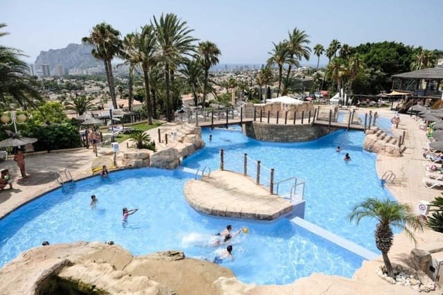 Bungalow de 1 habitación en Pueblo, Calpe / Calp en venta con piscina garaje - 200.000 € (Ref: 10012929)