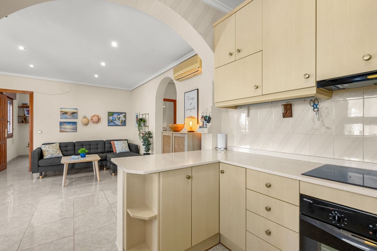 5 chambre Villa/Maison à vendre à Ciudad Quesada avec piscine garage - 480 000 € (Ref: 10012930)